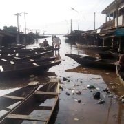 Esomchi Foundation partners with Rotary Club of Awka to provide immediate relief materials to flood victims in Anambra State, Nigeria.